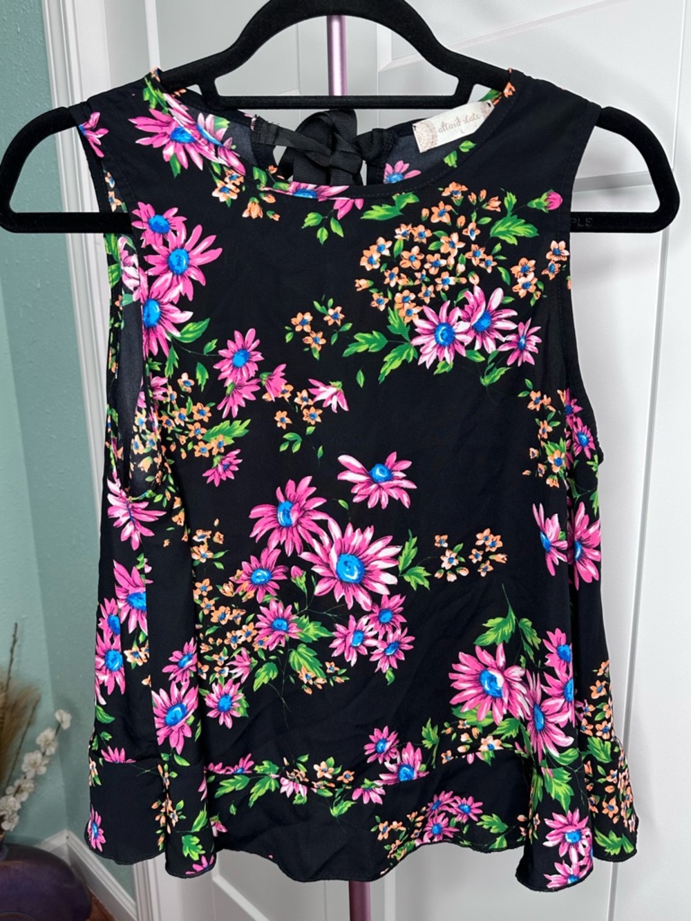 Altard State Floral Sleeveless Tank Top - Black/Pink - Large spring flow